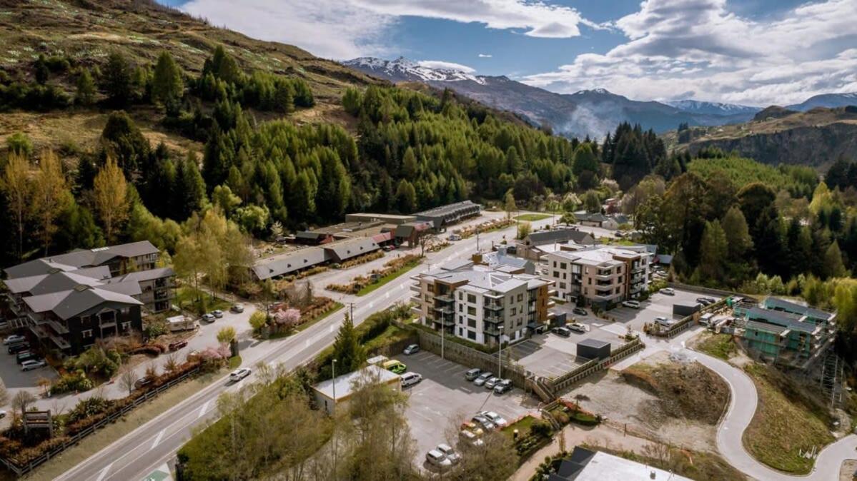 Penthouse Leisure Apartment Queenstown Exterior photo